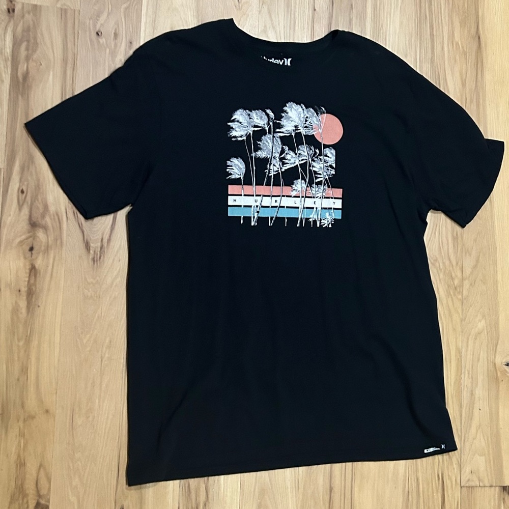 Hurley Men’s t-shirt Size XL